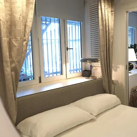I Host - Val Strona 3 *